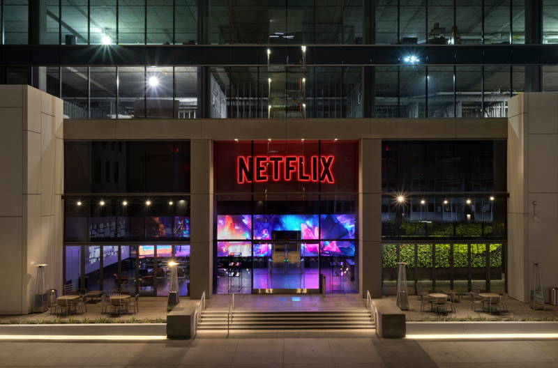 Netflix Gebäude mit Glasfassade